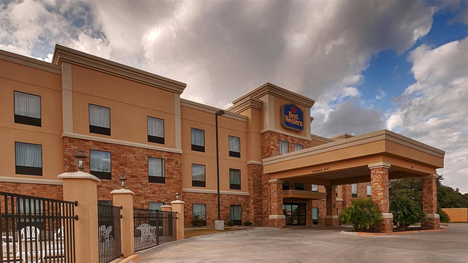 Best Western Bastrop Pines Inn Exterior foto